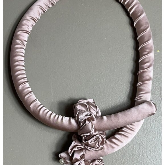 New Pink Heatless Silk Foam 42" Curl Roller 2 Scrunchies Womens Hair Tools - Picture 3 of 3